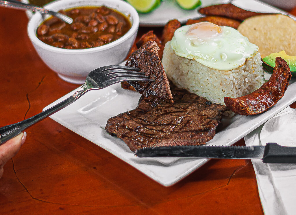 bandeja paisa-1-2